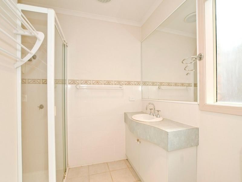 8 MAYFAIR Court, Chirnside Park VIC 3116