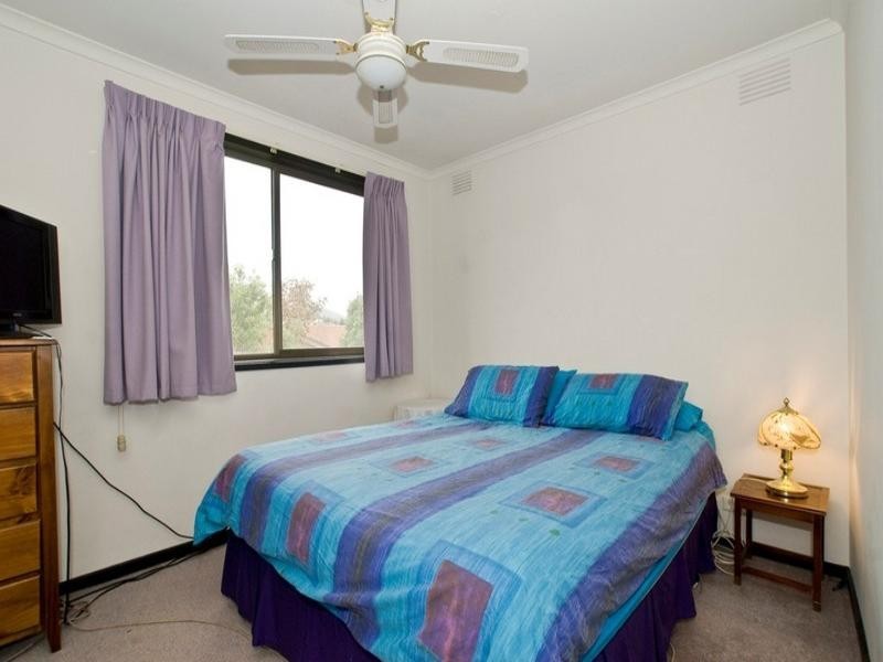 2/301 Mt Dandenong Road, Croydon VIC 3136