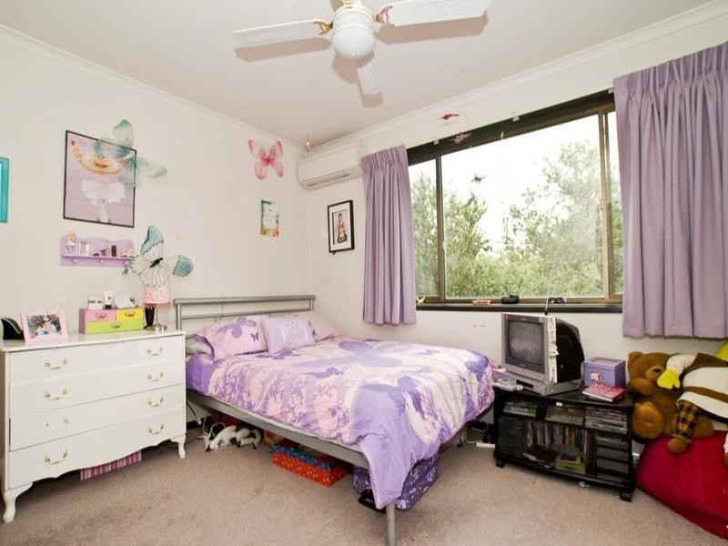 2/301 Mt Dandenong Road, Croydon VIC 3136