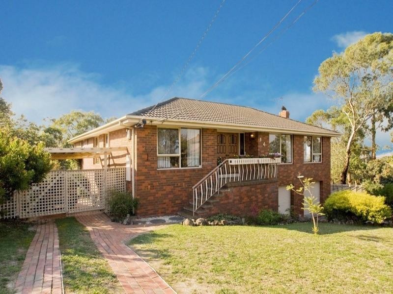 4 SPRINGSONG PASS, Chirnside Park VIC 3116