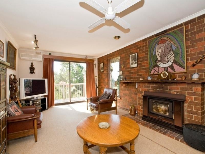 4 SPRINGSONG PASS, Chirnside Park VIC 3116