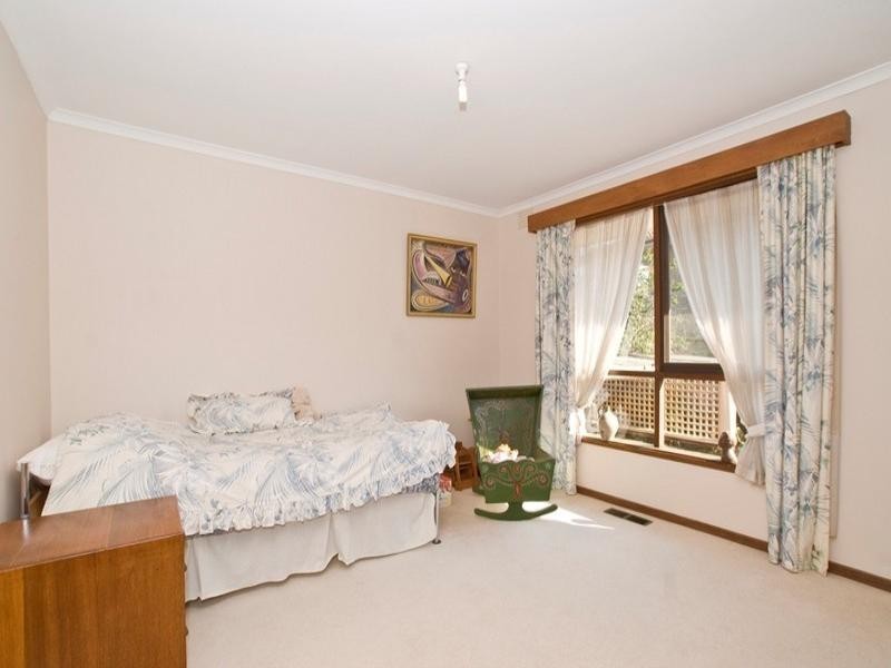 4 SPRINGSONG PASS, Chirnside Park VIC 3116