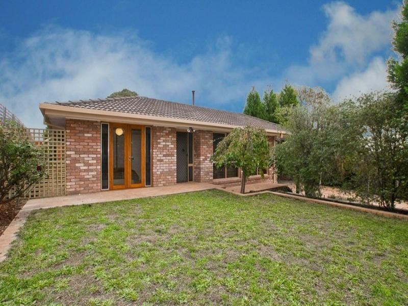1 CART LANE (off Illoura Ave), Ringwood East VIC 3135