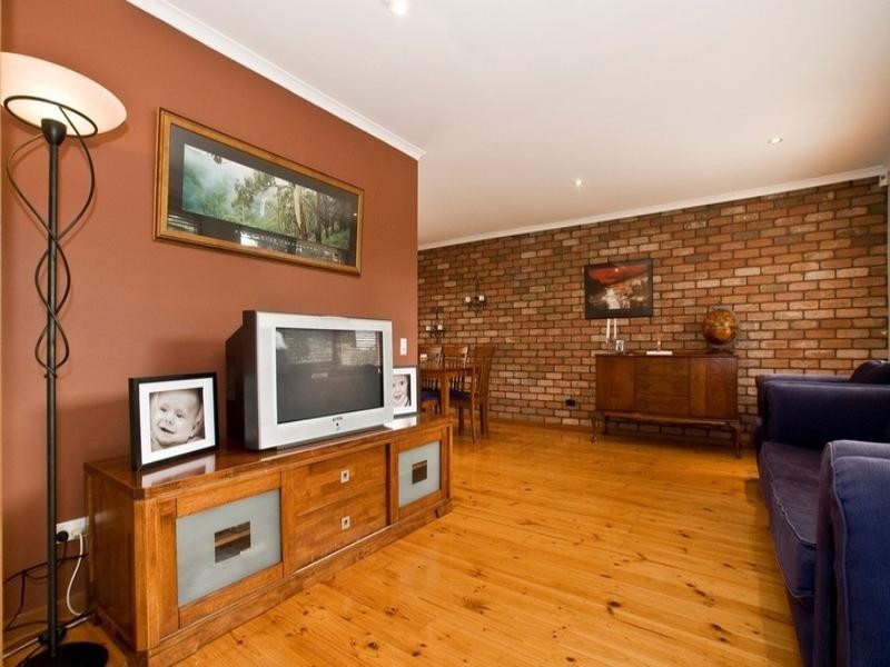 1 CART LANE (off Illoura Ave), Ringwood East VIC 3135