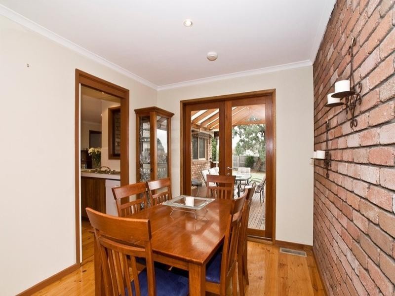 1 CART LANE (off Illoura Ave), Ringwood East VIC 3135