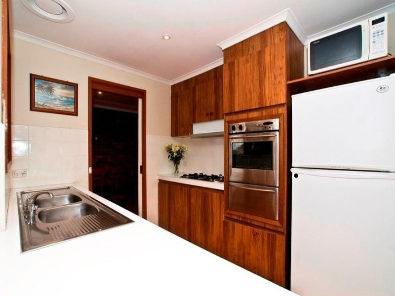 1 CART LANE (off Illoura Ave), Ringwood East VIC 3135