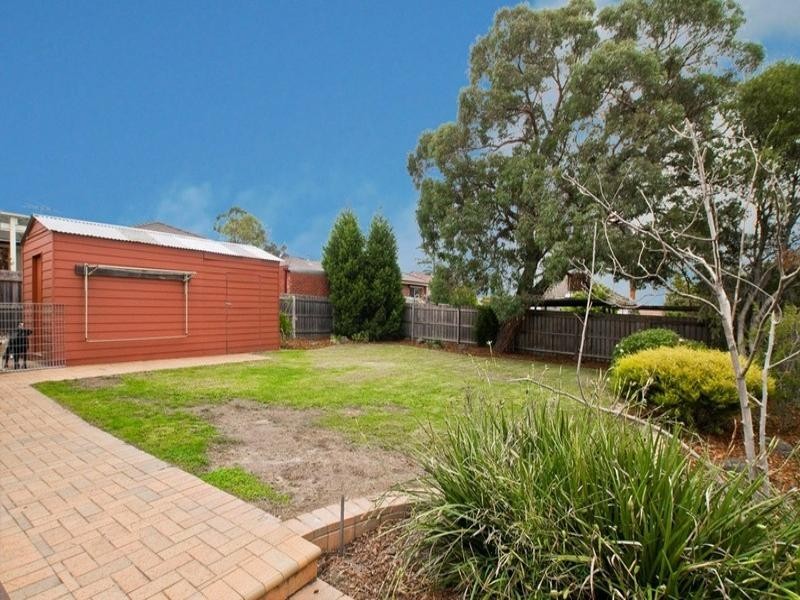 1 CART LANE (off Illoura Ave), Ringwood East VIC 3135