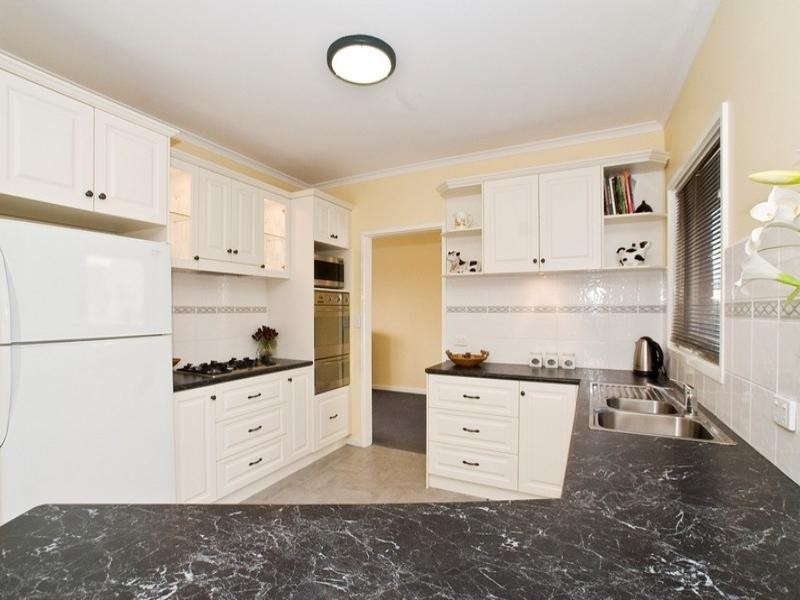 15 SPRINGSONG PASS, Chirnside Park VIC 3116