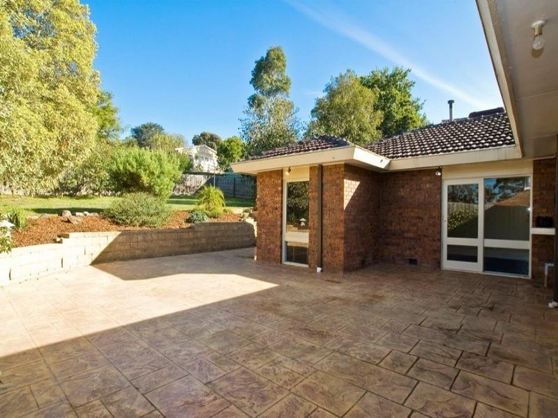 15 SPRINGSONG PASS, Chirnside Park VIC 3116