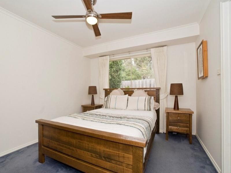 7 CLYDE Court, Croydon South VIC 3136