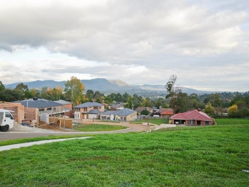 LOT 13 JOEL PLACE “Huntly Views”, Mooroolbark VIC 3138