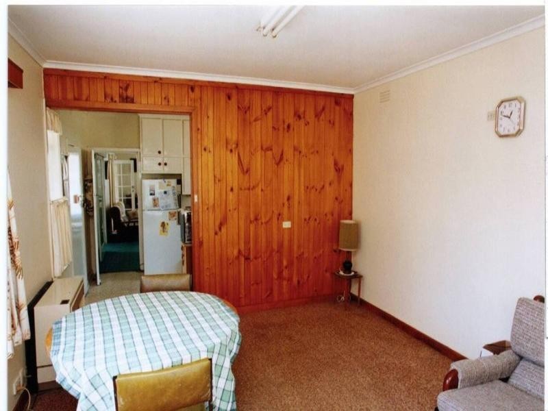 13 JULIE Road, Croydon VIC 3136