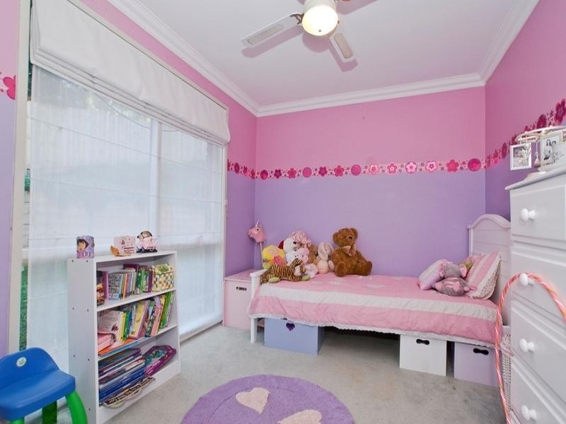 8 GRANDVALLEY Drive, Chirnside Park VIC 3116