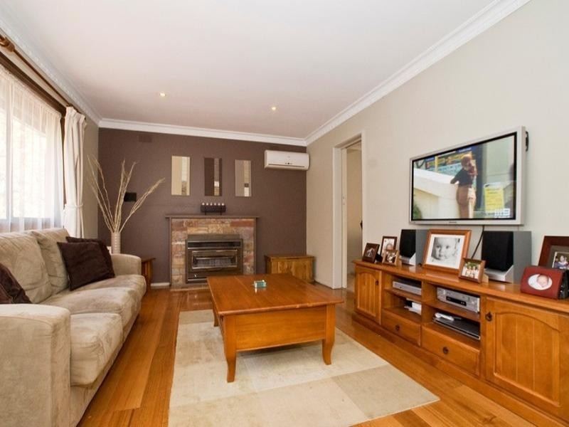 14 LYONS Road, Croydon North VIC 3136