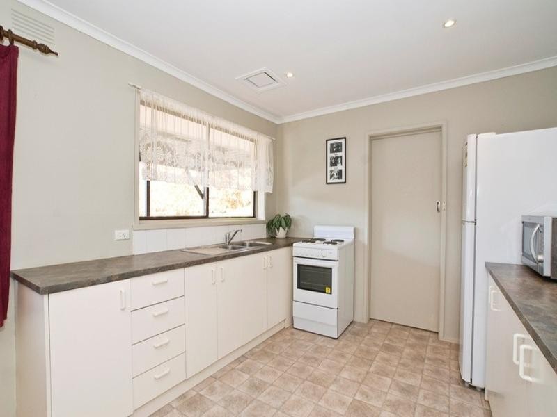 14 LYONS Road, Croydon North VIC 3136