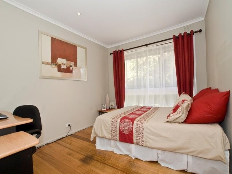 14 LYONS Road, Croydon North VIC 3136