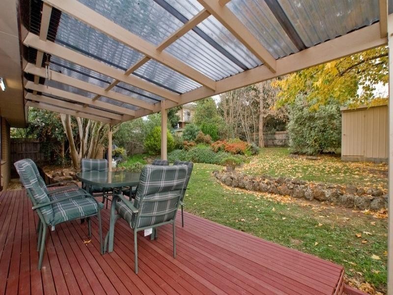 33 KINGSWOOD Drive, Chirnside Park VIC 3116