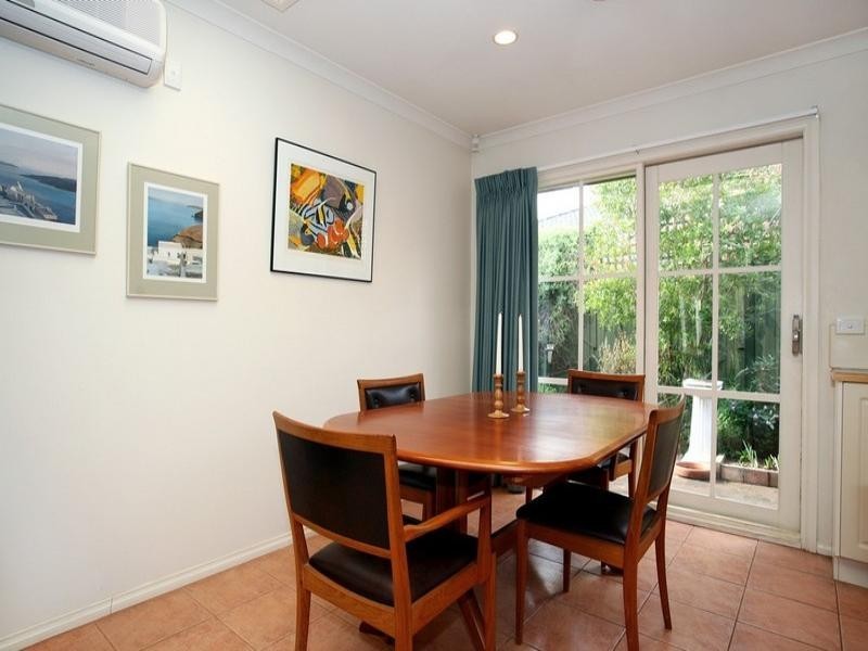 2, 5 NIEL Street, Croydon VIC 3136