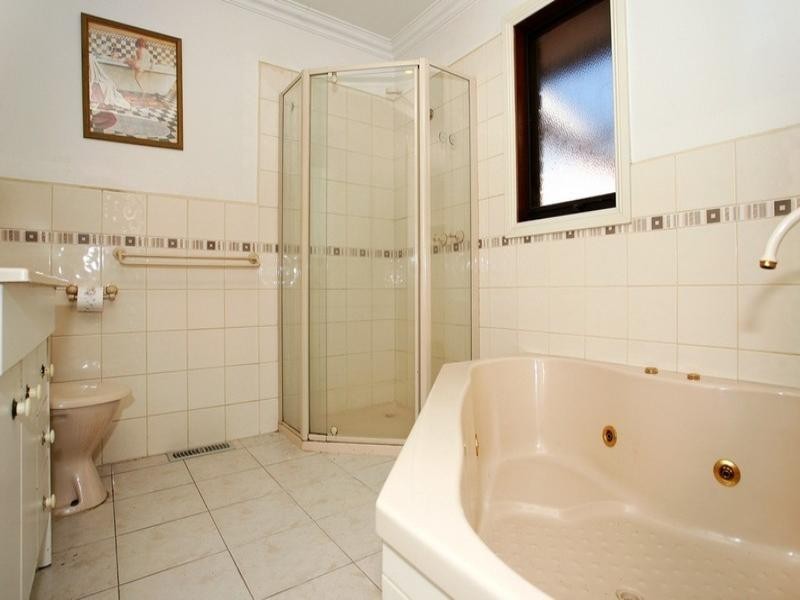 44 JENNIFER Crescent, Bayswater North VIC 3153