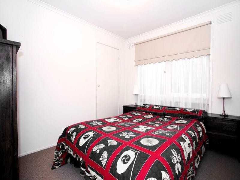 1 MULDURI Crescent, Croydon South VIC 3136