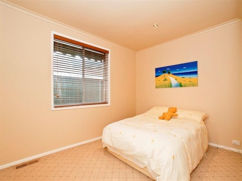 7 Holyrood Crescent, Ringwood VIC 3134