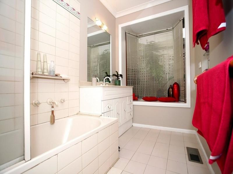 64 ST.ANDREWS Drive, Chirnside Park VIC 3116