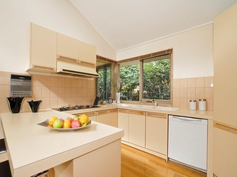 1 SUMMERHILL PARK Drive, Mooroolbark VIC 3138