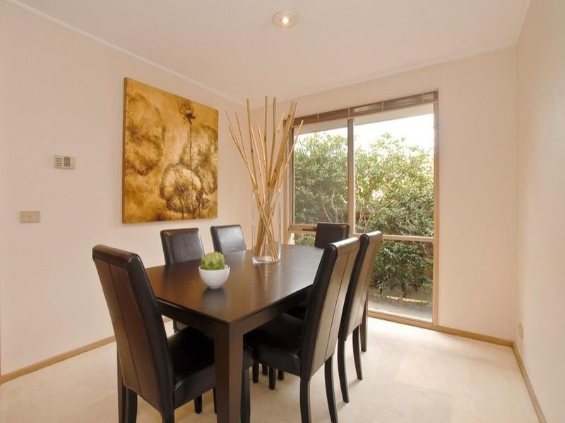 1 SUMMERHILL PARK Drive, Mooroolbark VIC 3138