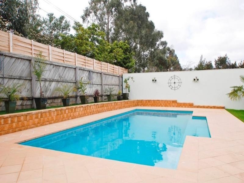 1 SUMMERHILL PARK Drive, Mooroolbark VIC 3138