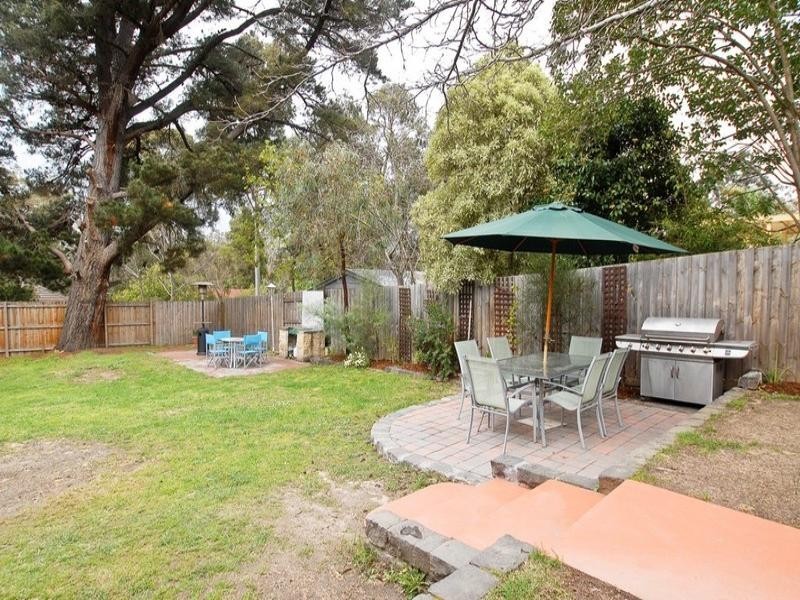 12 BOROLA Court, Croydon North VIC 3136
