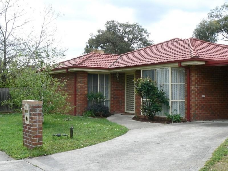 39 CENTRAL Avenue, Croydon South VIC 3136