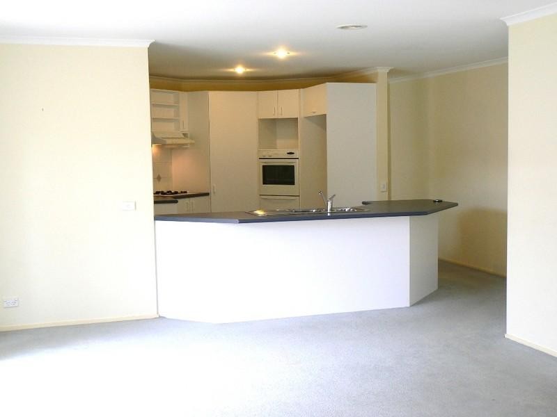 39 CENTRAL Avenue, Croydon South VIC 3136