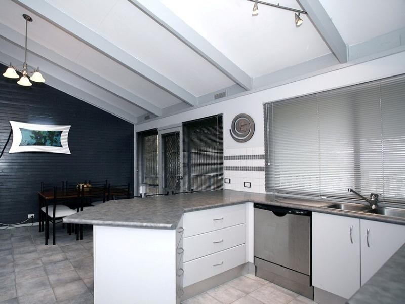 15 EDWARD Road, Chirnside Park VIC 3116