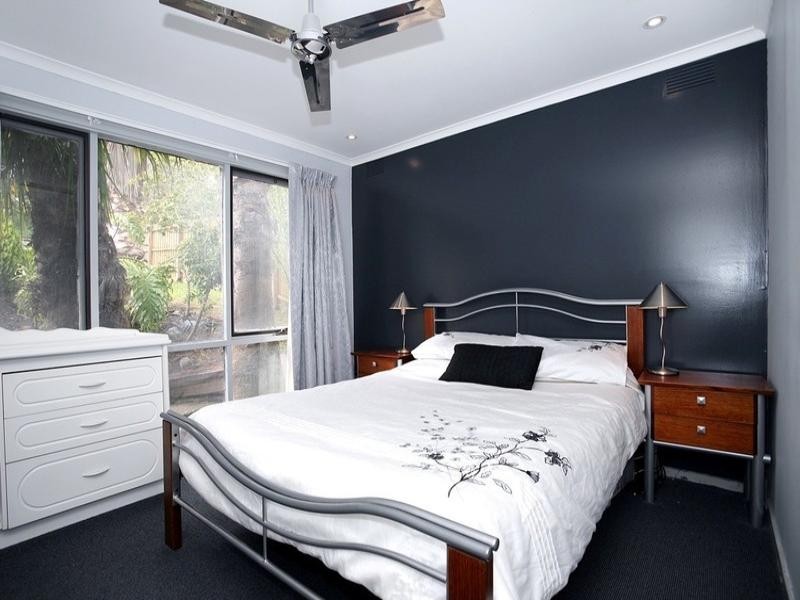 15 EDWARD Road, Chirnside Park VIC 3116