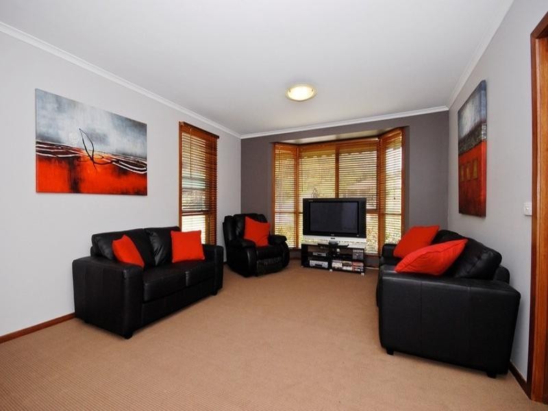 30 HAWKINS Road, Montrose VIC 3765