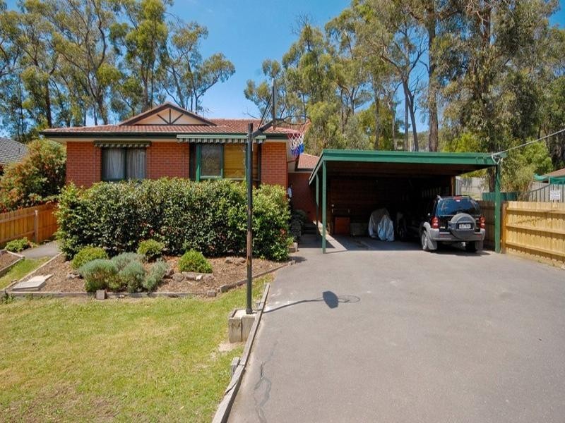 30 HAWKINS Road, Montrose VIC 3765