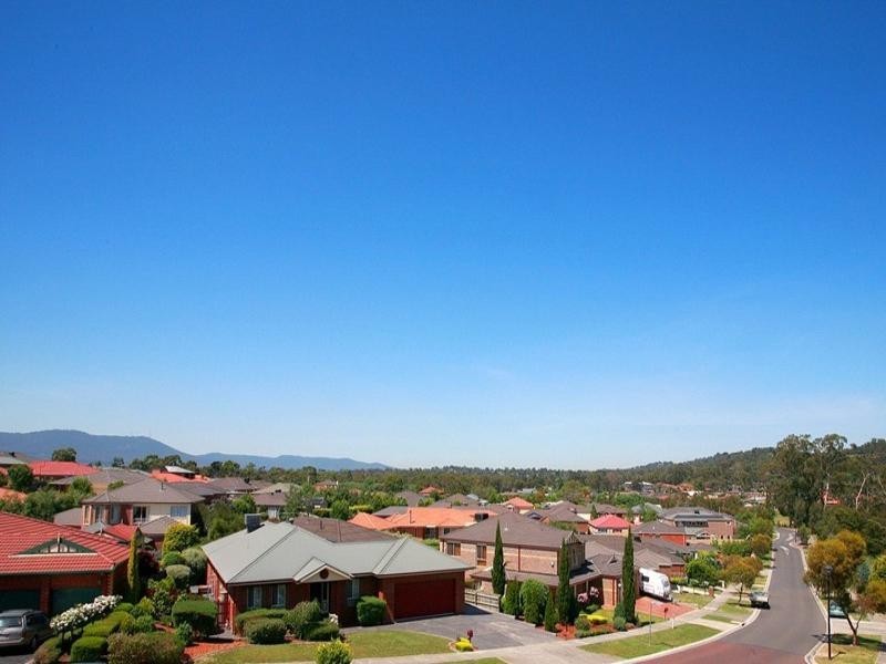 26 REGENCY Rise, Chirnside Park VIC 3116