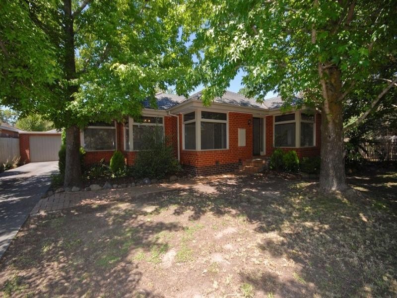 8 VENETIAN Court, Croydon VIC 3136