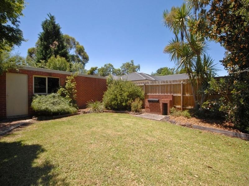 8 VENETIAN Court, Croydon VIC 3136