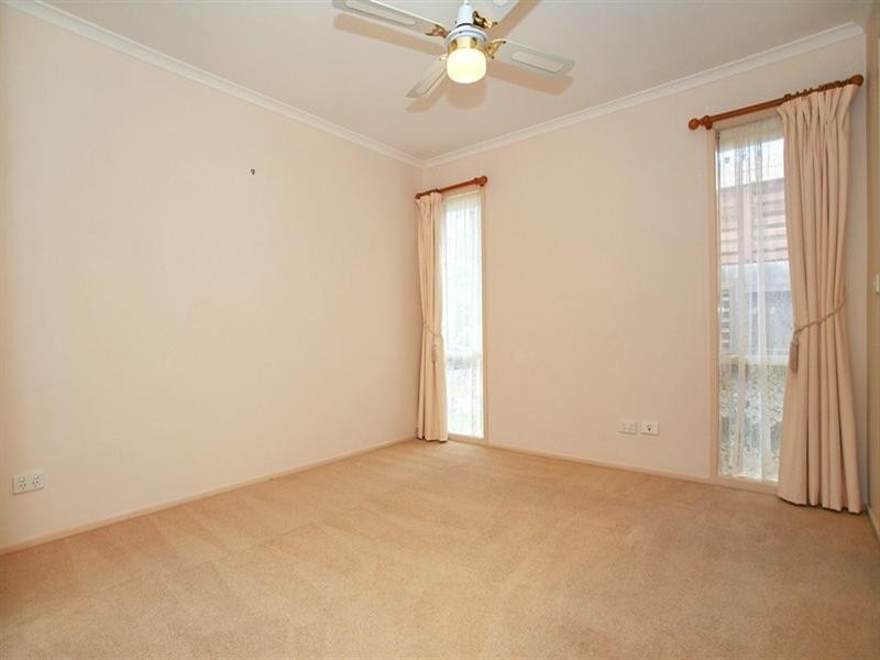 6 YOLANDA Court, Kilsyth VIC 3137