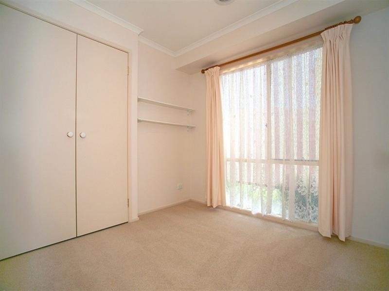 6 YOLANDA Court, Kilsyth VIC 3137