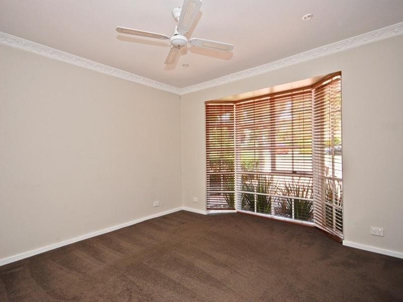 60 LANGDALE Drive, Croydon Hills VIC 3136