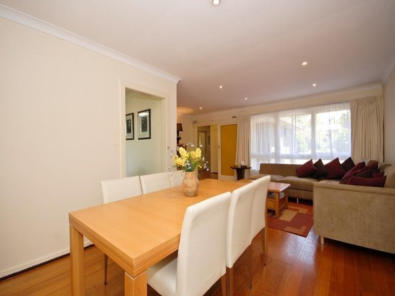 32 HOMER Avenue, Croydon South VIC 3136