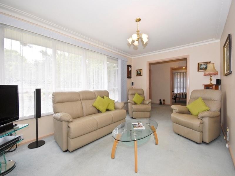 59 BLAZEY Road, Croydon South VIC 3136