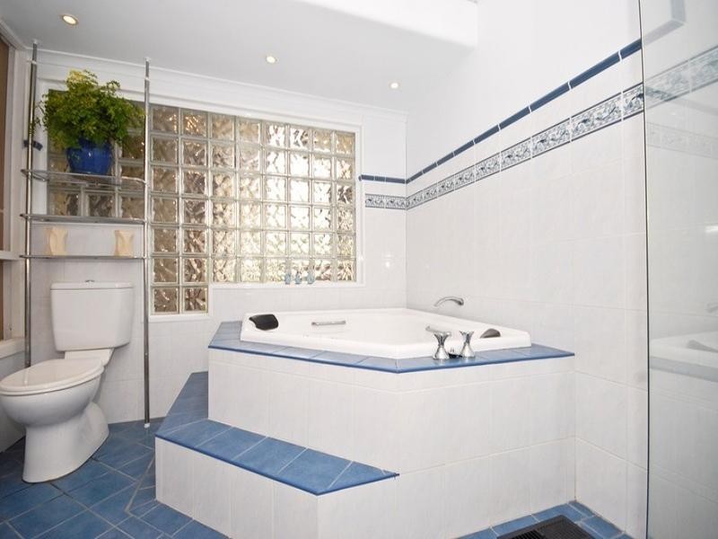 59 BLAZEY Road, Croydon South VIC 3136