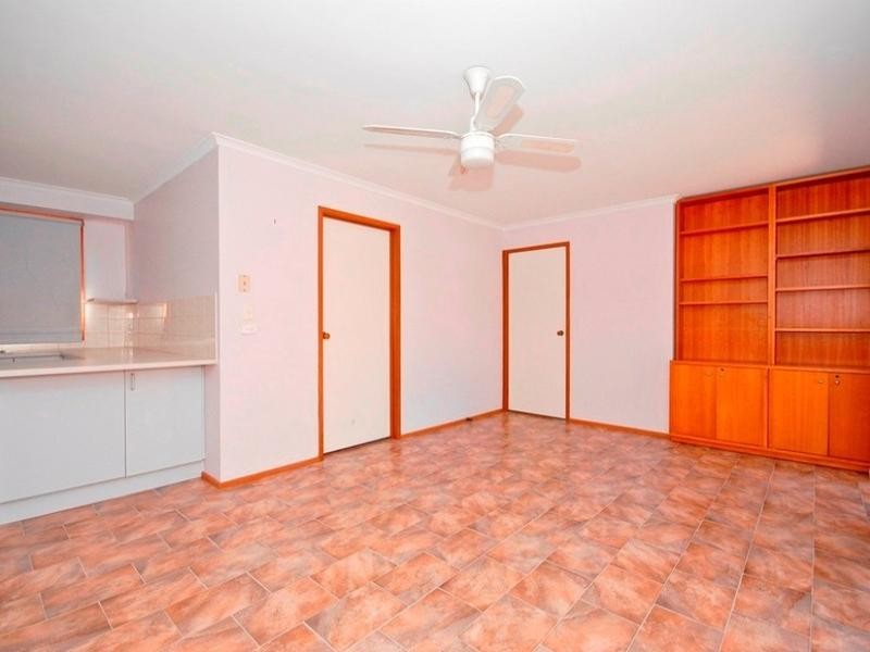3 DAPPLED Walk, Croydon South VIC 3136