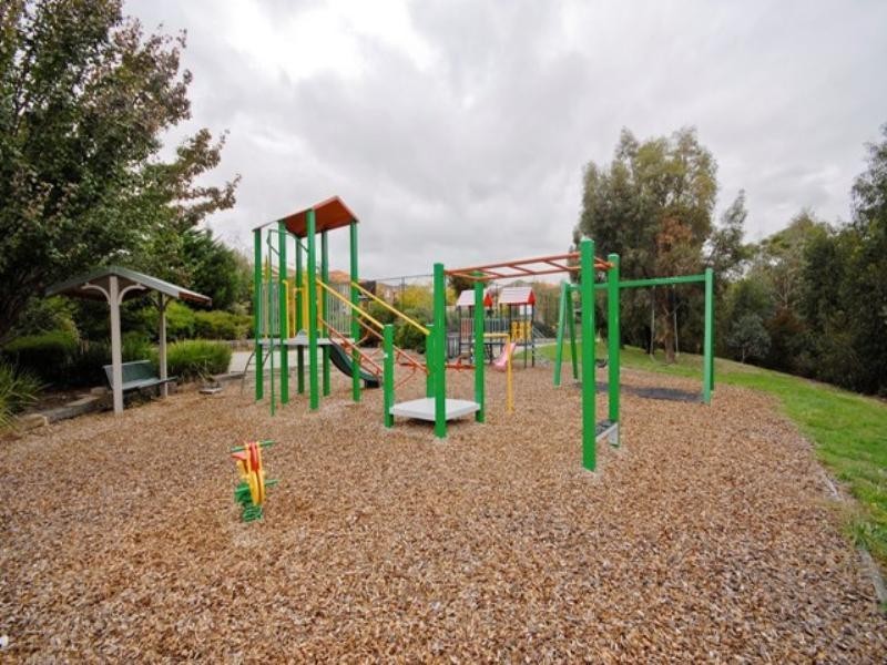 4 ALDERLEY Court, Chirnside Park VIC 3116