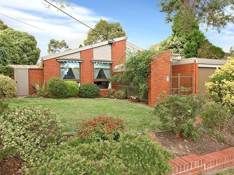 7 HIGHMONT Drive, Vermont South VIC 3133