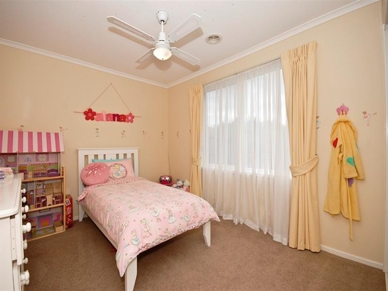 19 GLENPARK Drive, Wonga Park VIC 3115