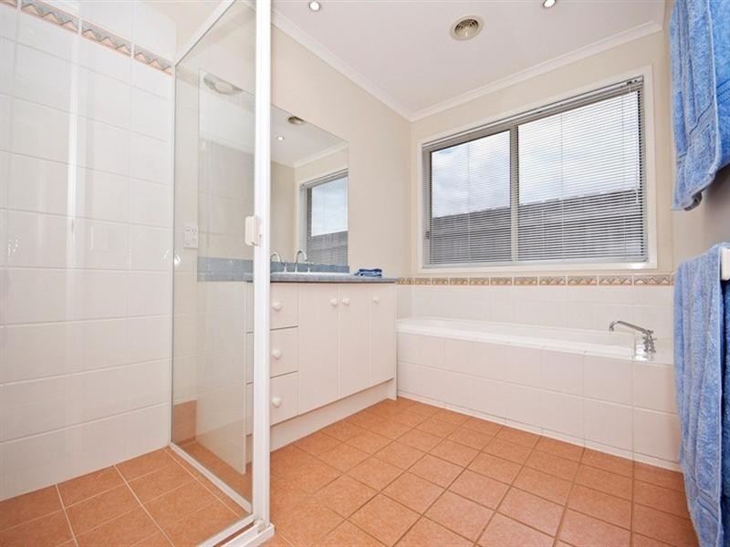 19 GLENPARK Drive, Wonga Park VIC 3115